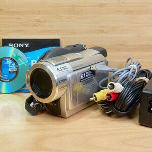 Sony Handycam DCR-DVD508 Mini DVD Hybrid Camcorder, Made in Japan